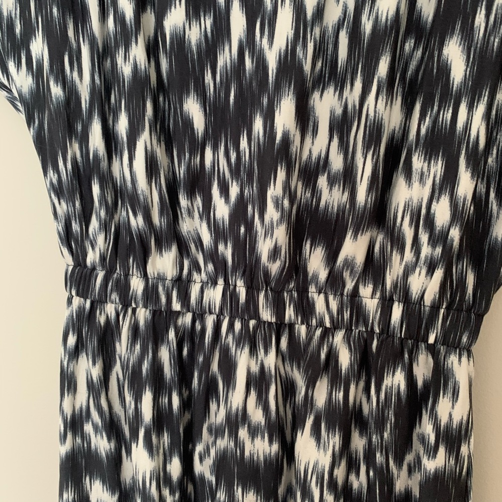 Express Dress - Picture 4 of 6